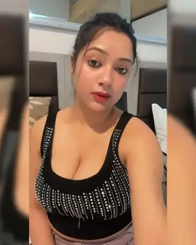 Call Girls Service Raniwara